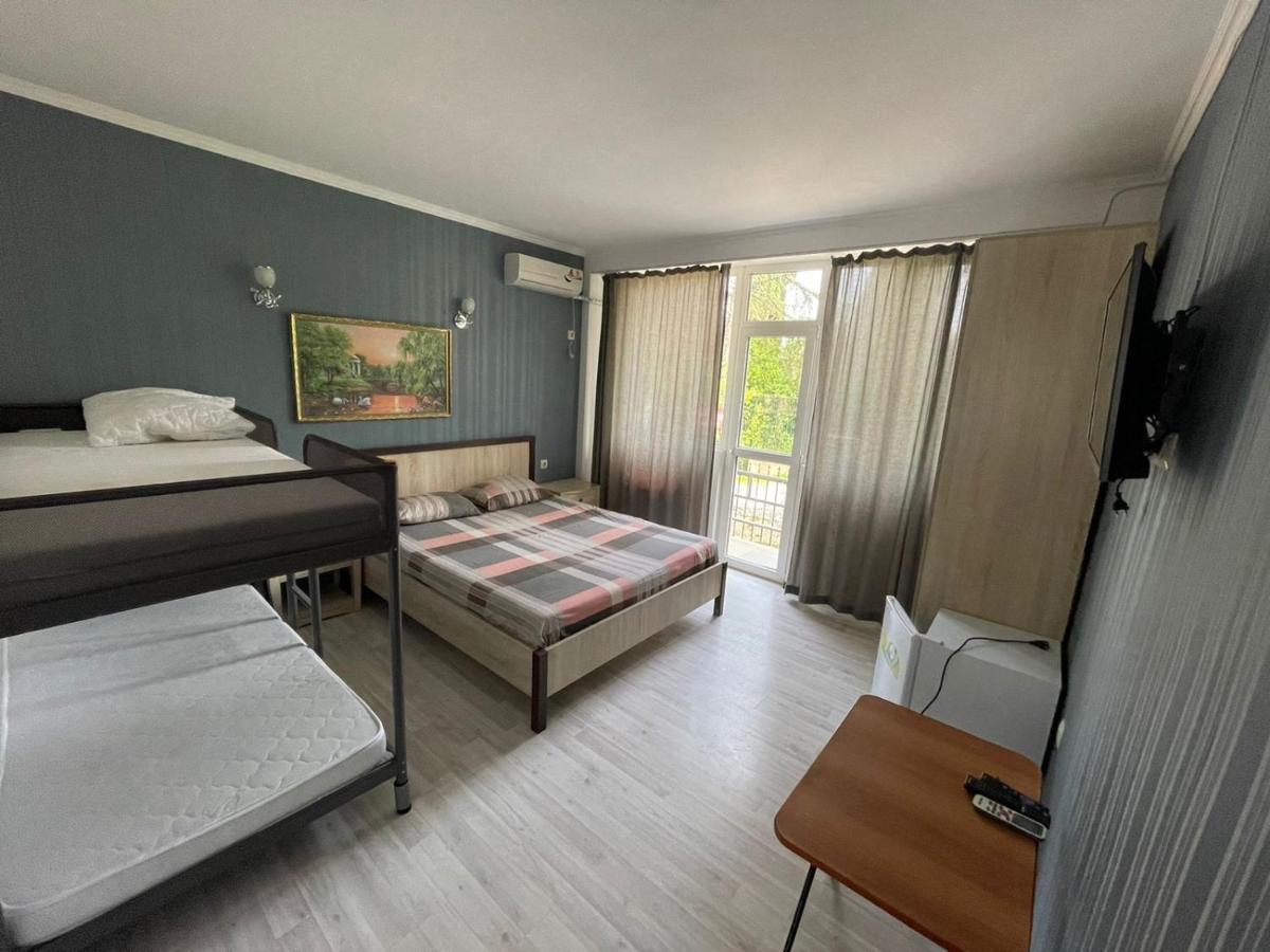 Mira Hotell New Athos Exteriör bild